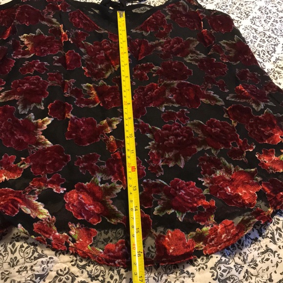 Band of gypsies roses tank top - Picture 5 of 5